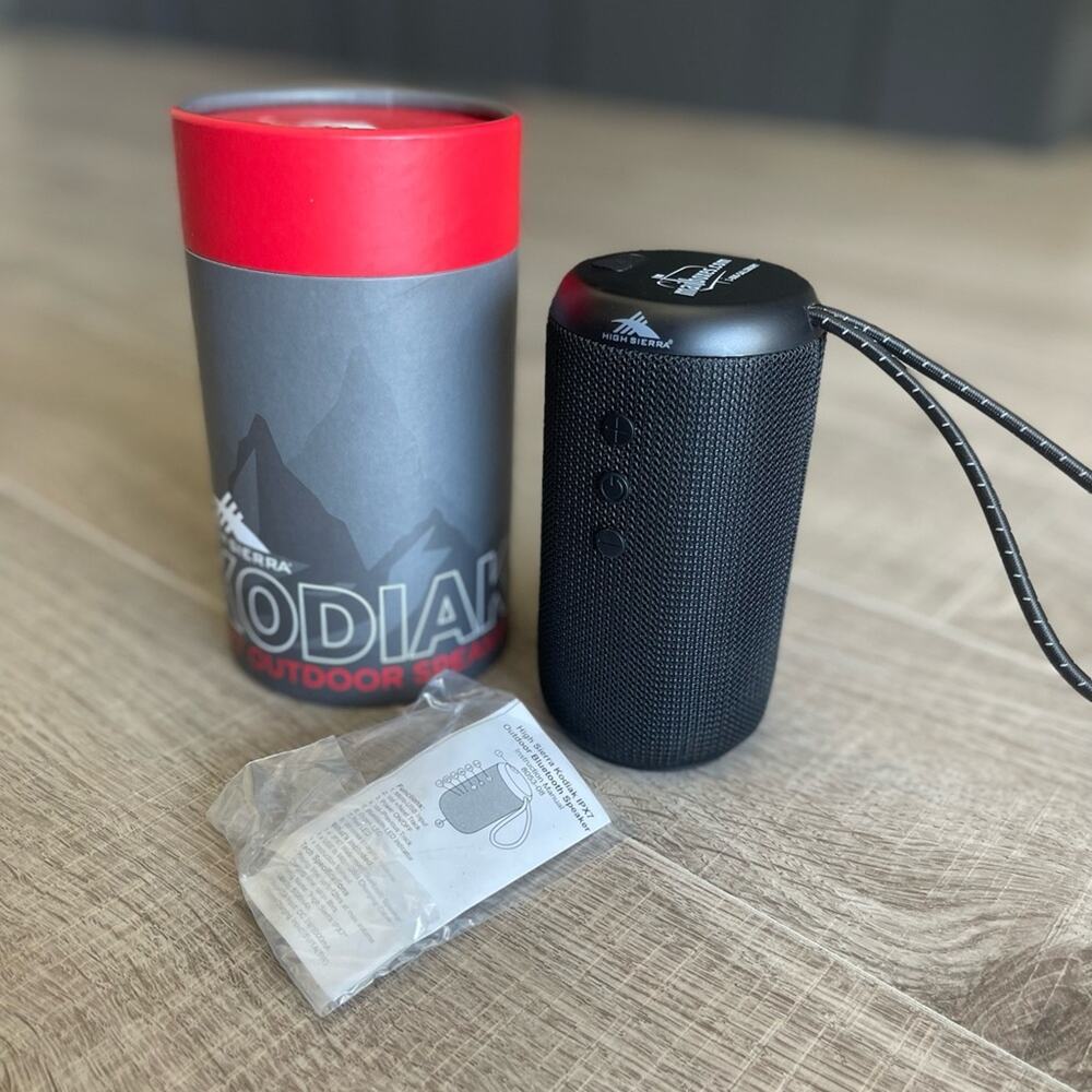 NWT HIGH SIERRA KODIAK IPX7 Outdoor Bluetooth Speaker